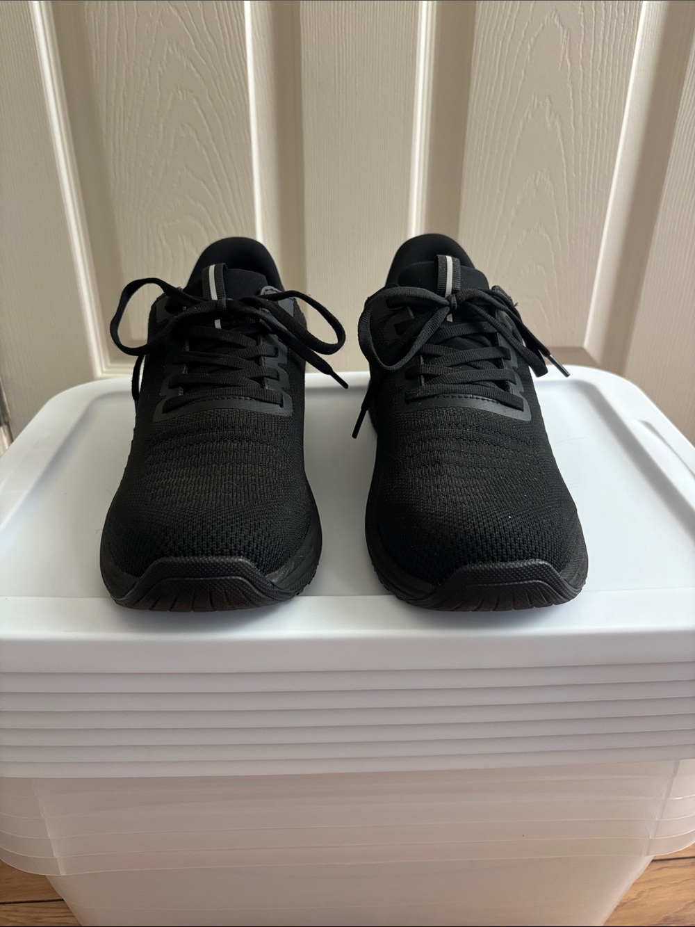 Women's Black Lightweight Athletic Lace-Up Trainers